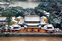 古刹瑞雪