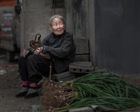 百岁老人的小本生意