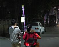 关怀备至