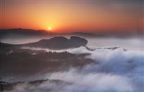 云蒸霞蔚大王峰