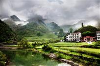 雨雾回台山