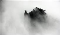 山色空蒙雨亦奇