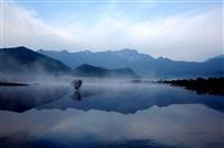 静湖