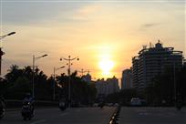 夕阳下的城市