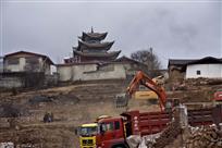 轰轰烈烈的重建场面