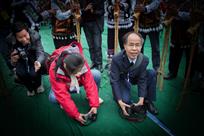前面的老师，能让一点机位吗？