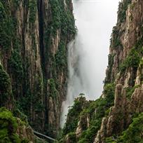 雾流直下三千尺