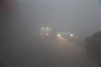 雾霾侵城