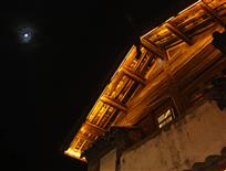 夜幕古刹