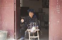 饱经风霜的哈尼族老人