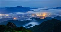 苍山云动