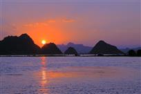 画中夕阳