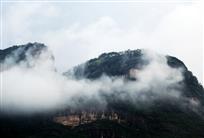 云山雾罩