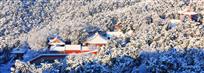 雪霁古寺