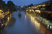 水乡夜色