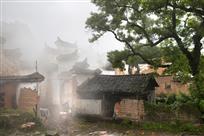 雾锁马头墙