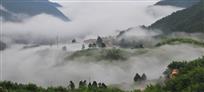 《白云深处有人家》