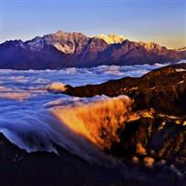 云映雪峰