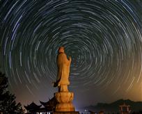 《望星空》