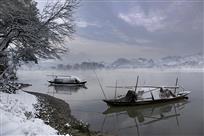江边春雪