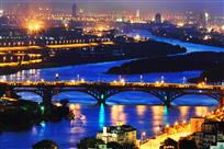 河滨夜色