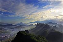 《冠豸山晨曦》