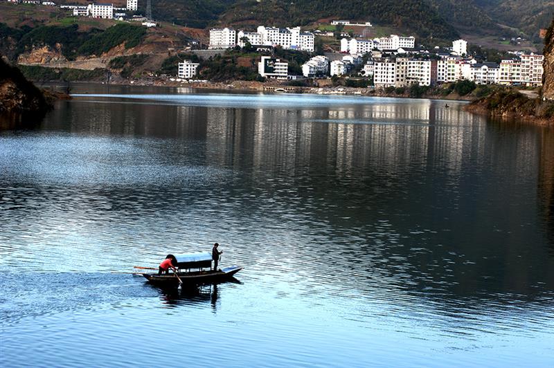 拍摄地点: 竹山县官渡镇  拍摄时间: 2012-11-05  作品       堵河