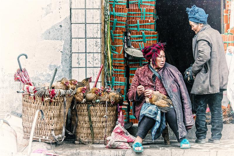 的女人》组照20  作品描述: 大凉山位于四川省西南部凉山彝族自治州