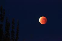 张掖上空的“红月亮”