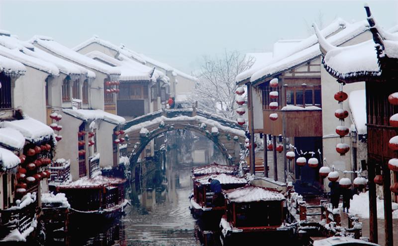 上一页 下一页 作品名称: 江南冬韵  作品描述: 山塘街雪景  拍摄