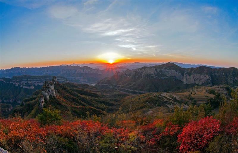 拍摄地点 山西昔阳段太行山 拍摄时间 2015-10-12 作品