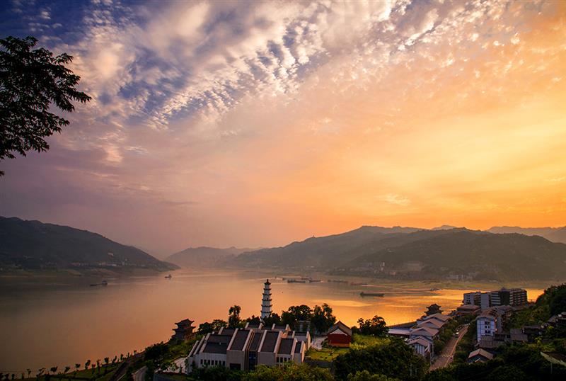 拍摄地点 奉节白帝城景区 拍摄时间 2015-07-11 作品 月