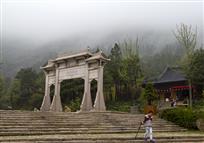 雨中文殊寺