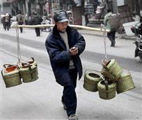 走街串巷送温暖