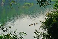 竹排悠悠入画来