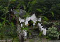 竹影古廊桥