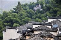 《古村傍竹海》