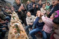 盛情的侗寨长桌宴