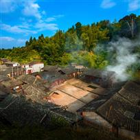 竹林深处有人家——修松 摄