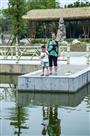 母子垂钓，其乐融融