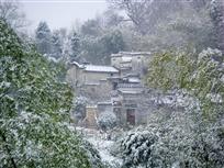 雪韵雷岗山