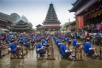 百人纺纱表演