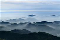 雾恋群山