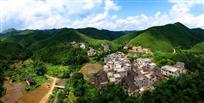 富饶的竹乡山村