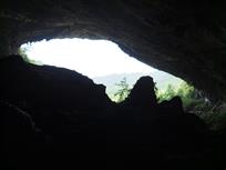 山洞口