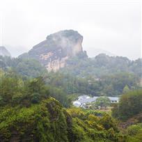 龙虎山烟雨