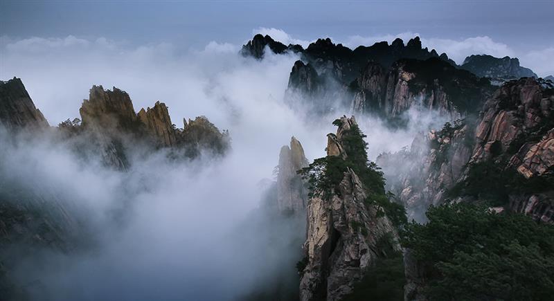 上一页 下一页 作品名称: 黄山云雾  作品描述:   拍摄地点: 黄山