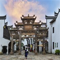 《新狮城》