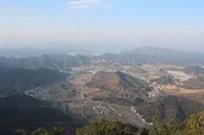 高山下的故乡