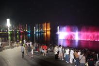 秋夜观湖景